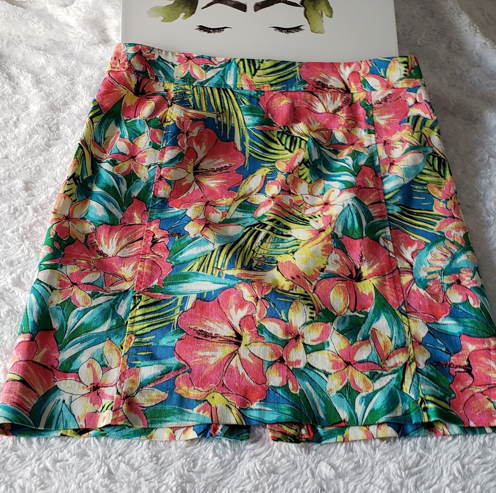 Ann Taylor Loft Floral Pencil skirt